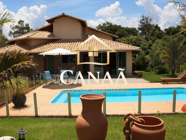 CASA CONDOMINIO VALE DO LUAR