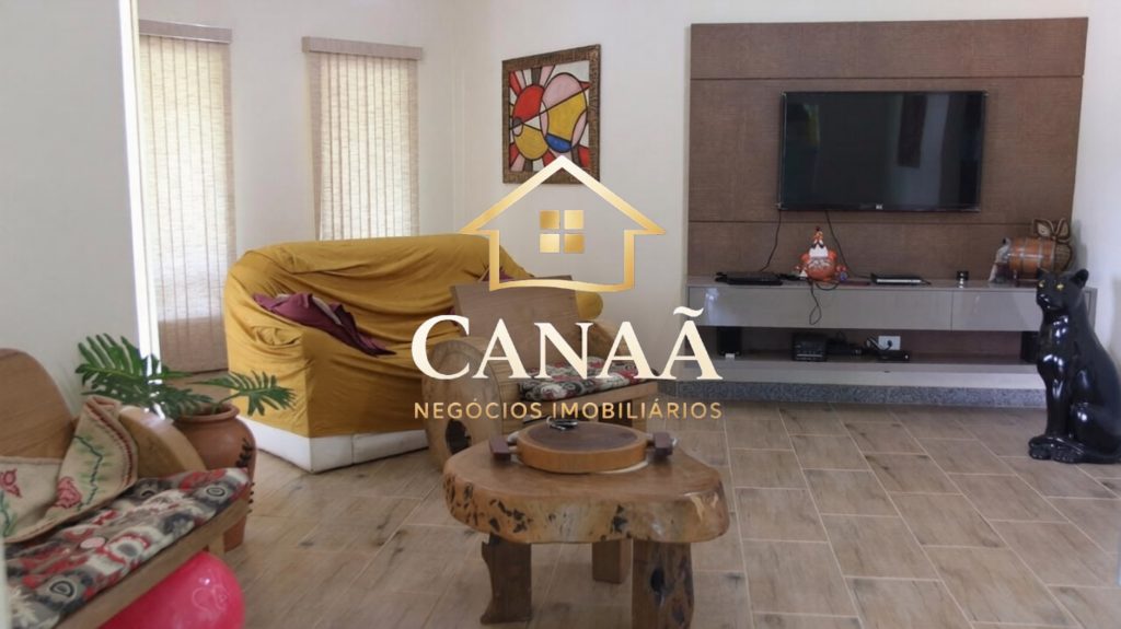 CASA CONDOMINIO VALE DO LUAR