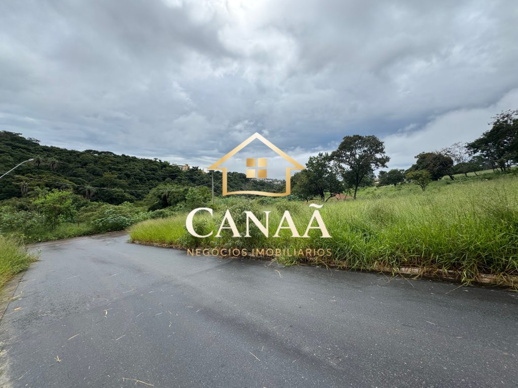 LOTE COMERCIAL BAIRRO GRAN PEROLA