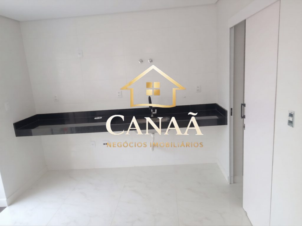 CASA CONDOMINIO VALE DO LUAR