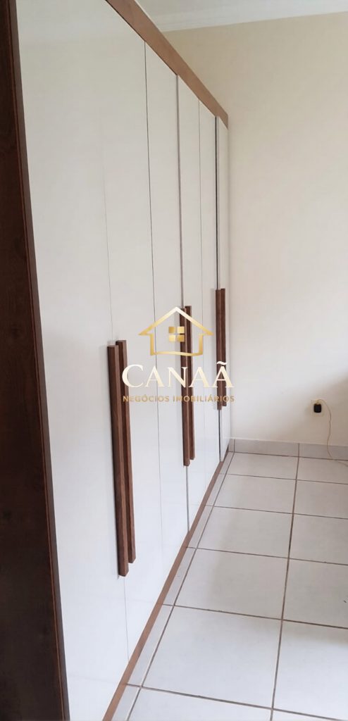 CASA CONDOMINIO VALE DO LUAR