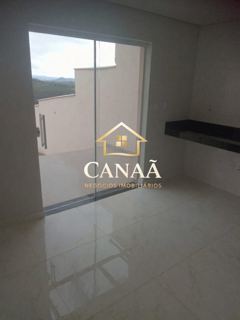 CASA CONDOMINIO VALE DO LUAR