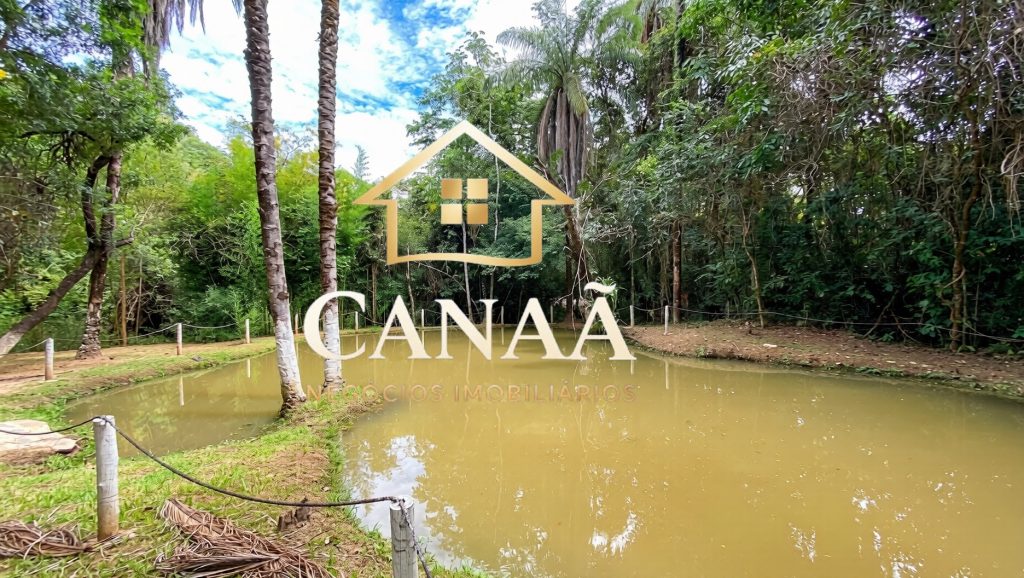 CASA CONDOMINIO VALE DO LUAR