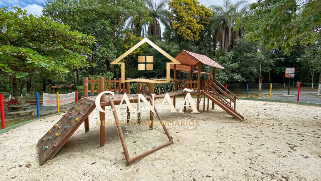 CASA CONDOMINIO VALE DO LUAR