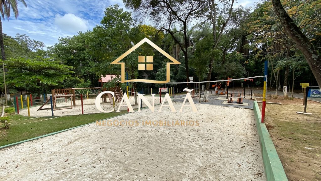 CASA CONDOMINIO VALE DO LUAR