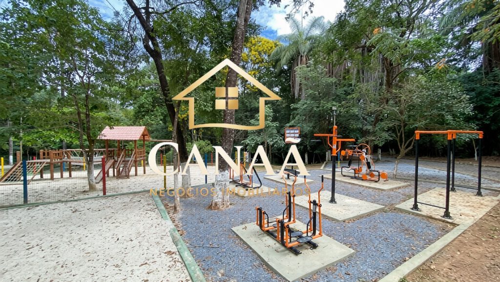 CASA CONDOMINIO VALE DO LUAR