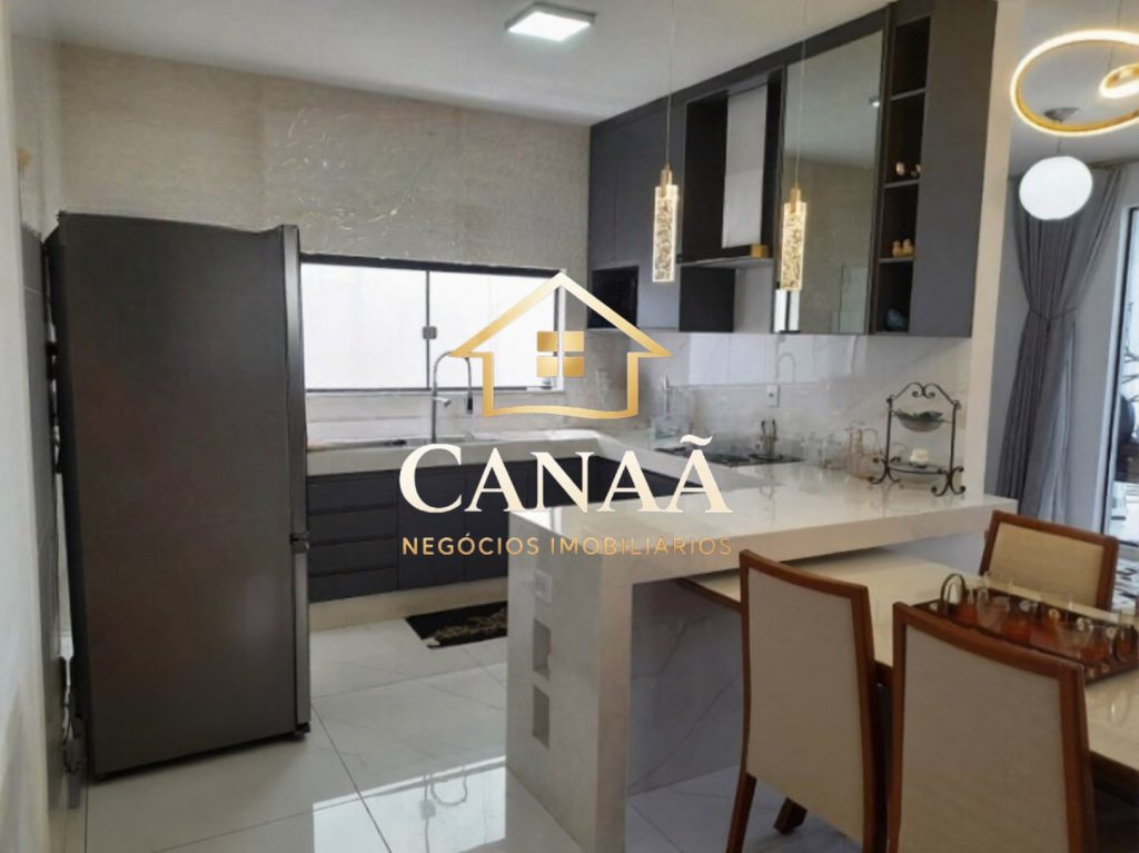 CASA BAIRRO LUNDCEIA