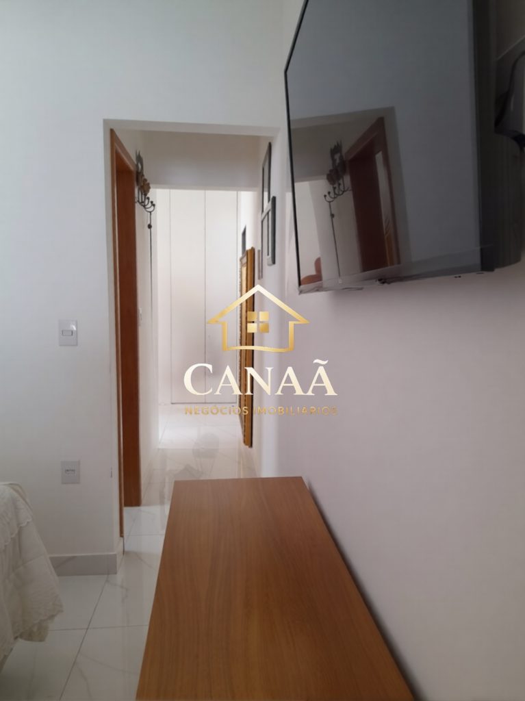 CASA BAIRRO LUNDCEIA