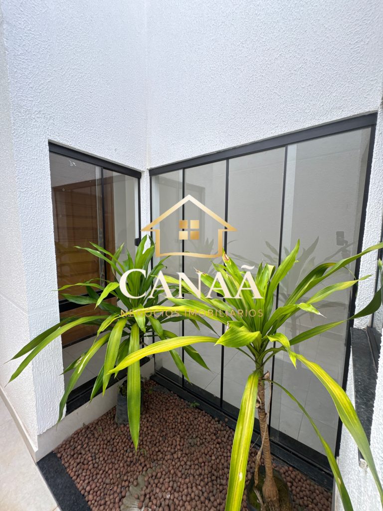 CASA BAIRRO LUNDCEIA