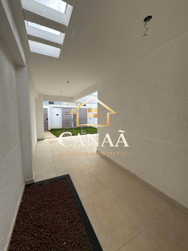 CASA BAIRRO LUNDCEIA