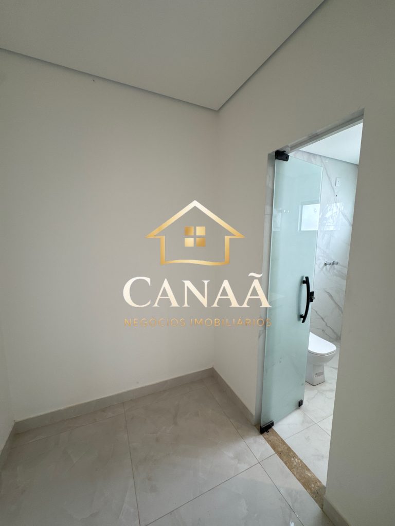 CASA BAIRRO LUNDCEIA