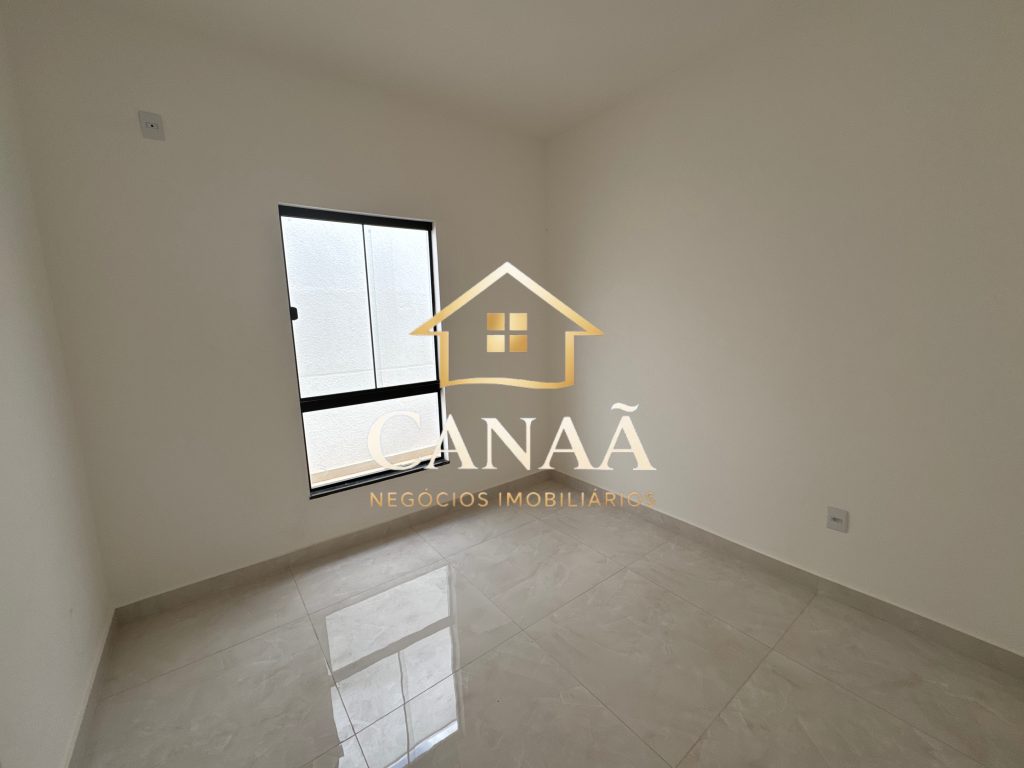 CASA BAIRRO LUNDCEIA