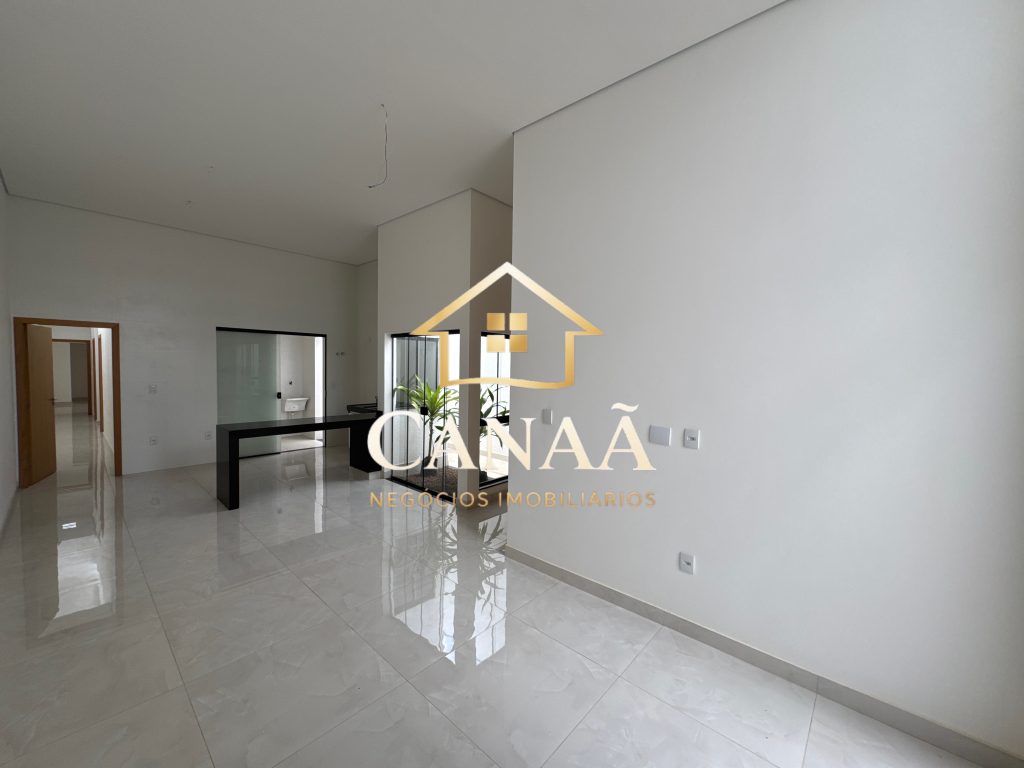 CASA BAIRRO LUNDCEIA