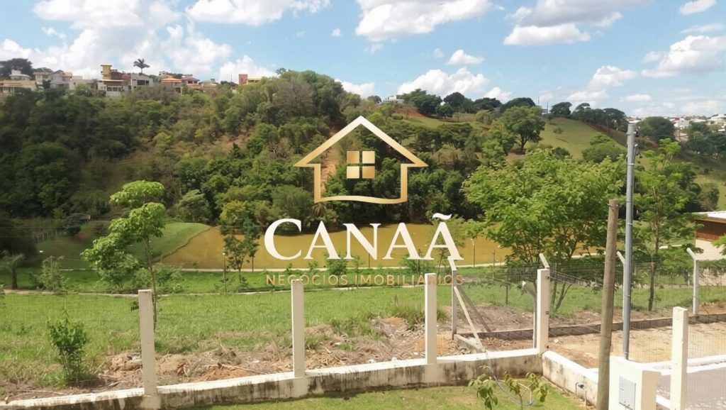 LOTE CONDOMINIO CHAMPAGNE