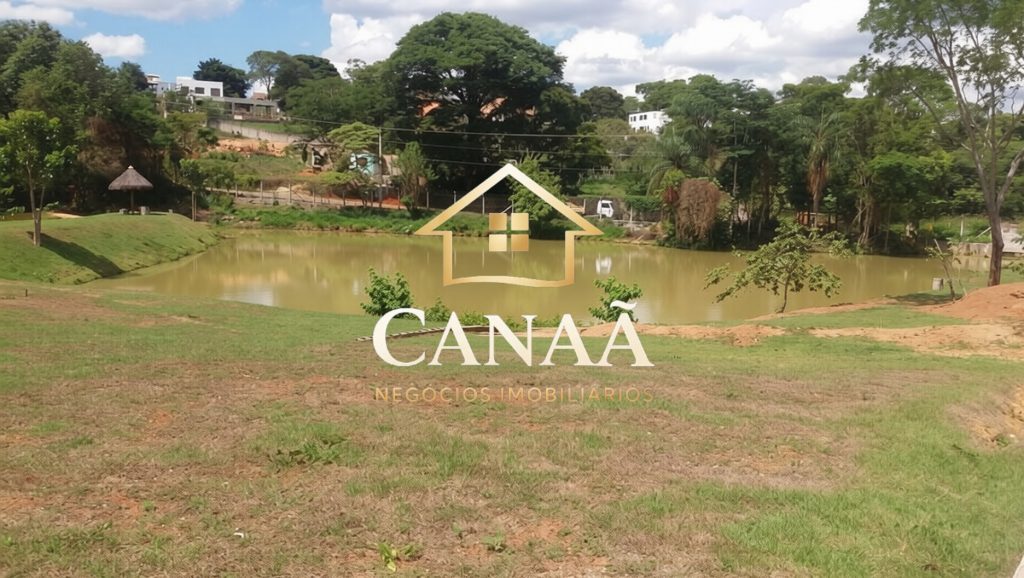 LOTE CONDOMINIO CHAMPAGNE