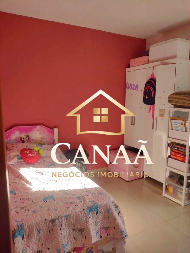 APARTAMENTO DE ÁREA PRIVATIVA BAIRRO NAZIA