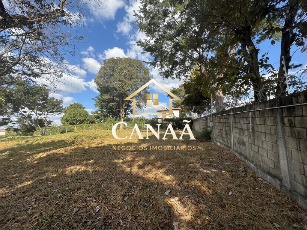 LOTE CONDOMINIO CHAMPAGNE