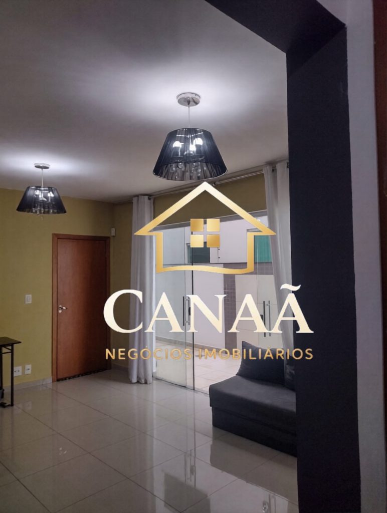 APARTAMENTO DE ÁREA PRIVATIVA BAIRRO NAZIA