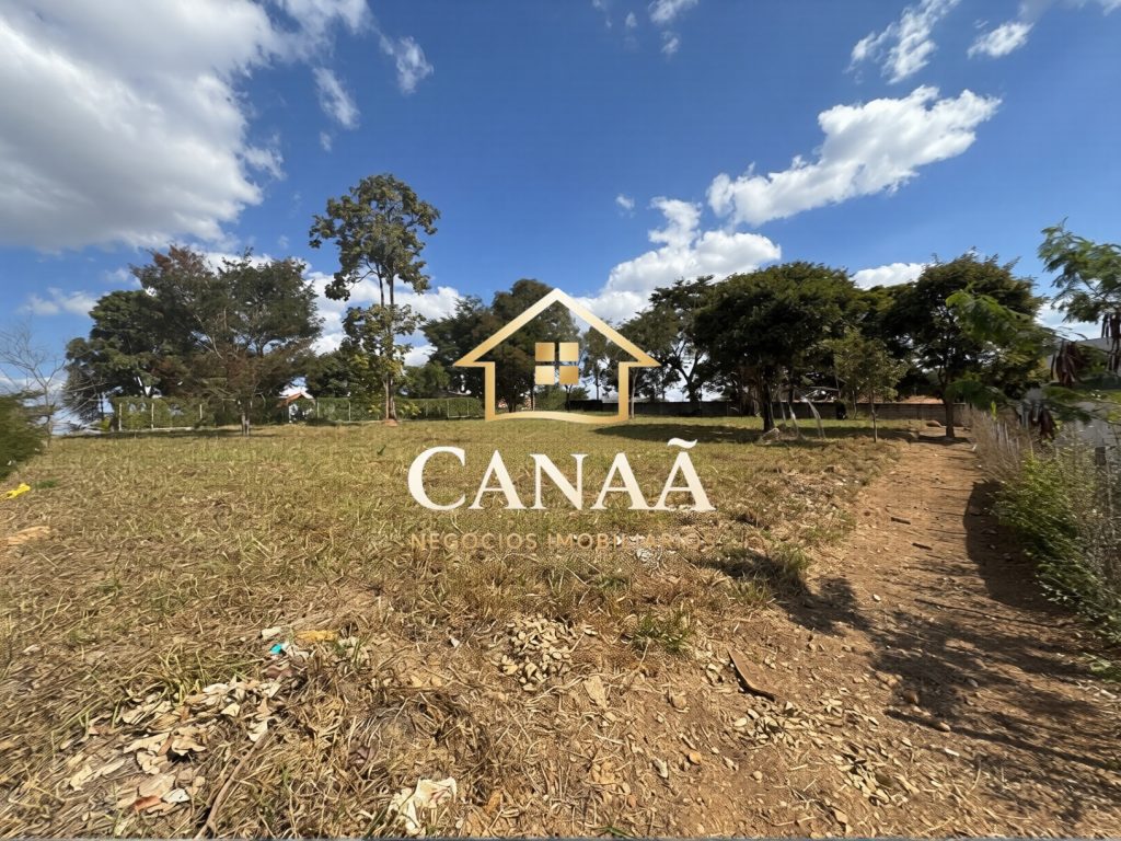 LOTE CONDOMINIO CHAMPAGNE