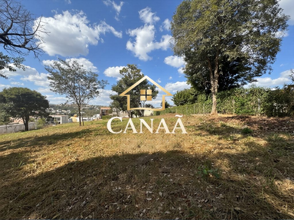 LOTE CONDOMINIO CHAMPAGNE