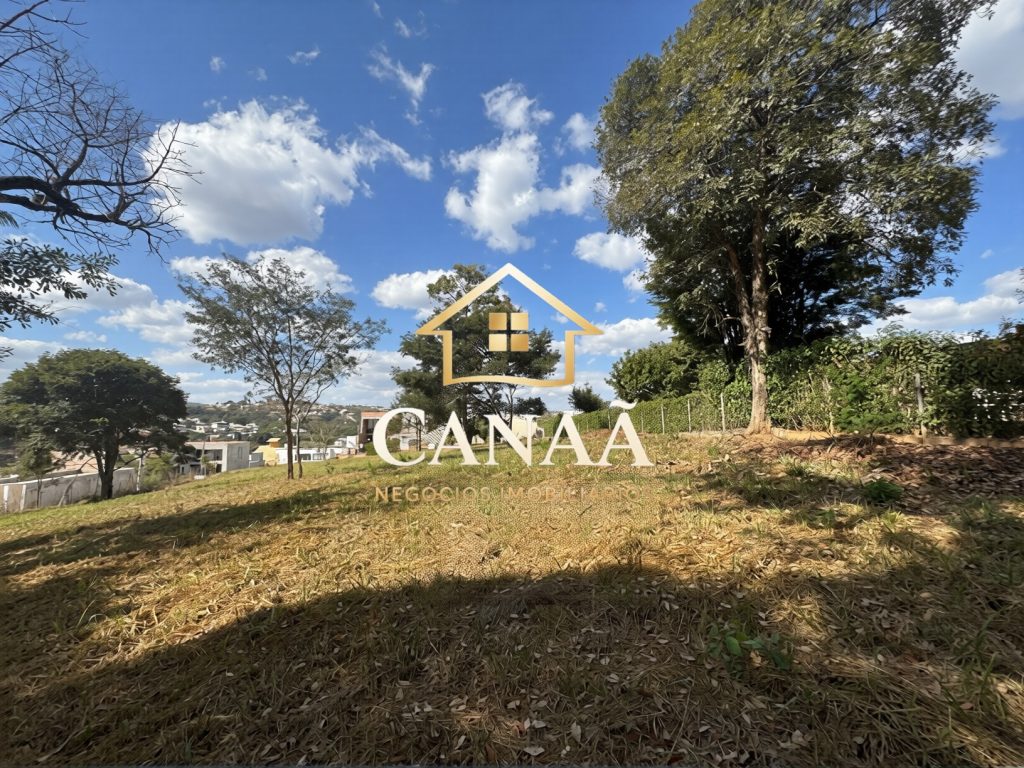 LOTE CONDOMINIO CHAMPAGNE