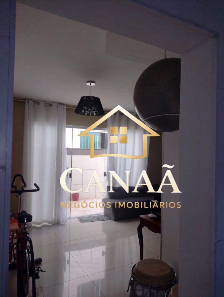 APARTAMENTO DE ÁREA PRIVATIVA BAIRRO NAZIA