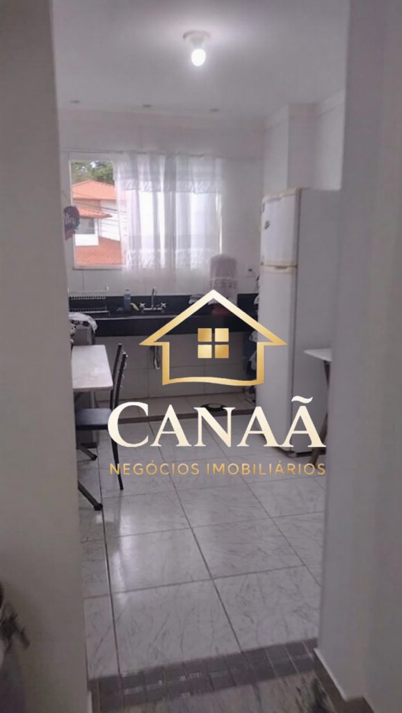 APARTAMENTO DE ÁREA PRIVATIVA BAIRRO NAZIA