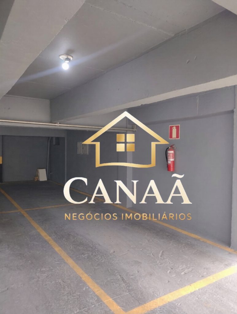 APARTAMENTO DE ÁREA PRIVATIVA BAIRRO NAZIA