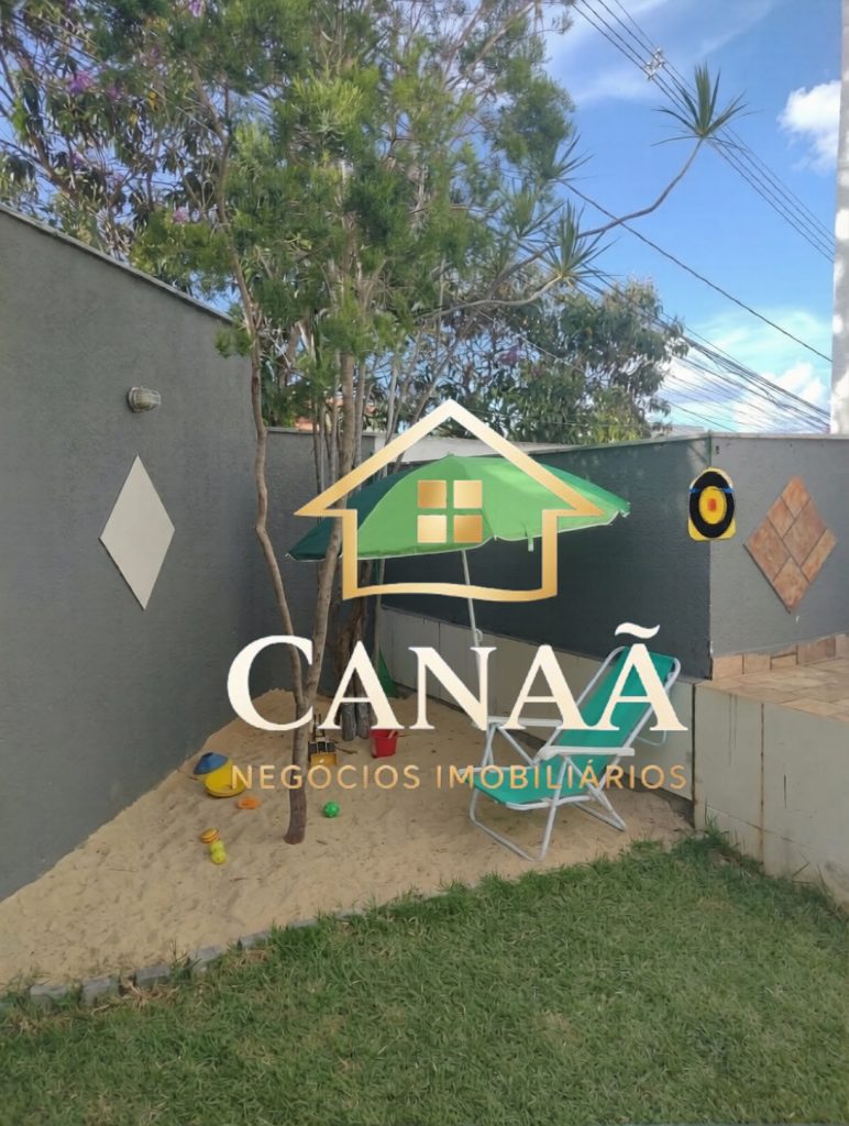 APARTAMENTO DE ÁREA PRIVATIVA BAIRRO NAZIA