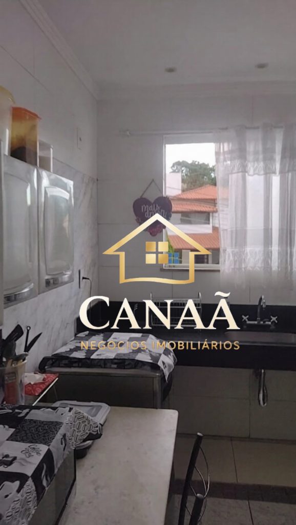 APARTAMENTO DE ÁREA PRIVATIVA BAIRRO NAZIA