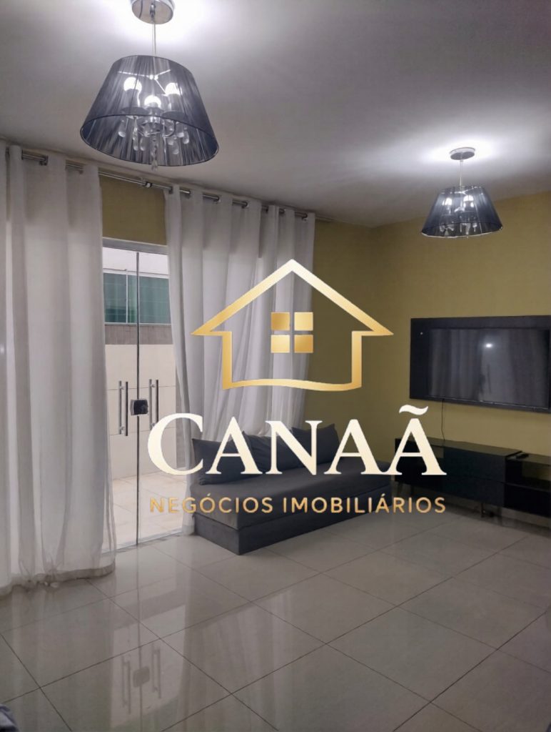 APARTAMENTO DE ÁREA PRIVATIVA BAIRRO NAZIA