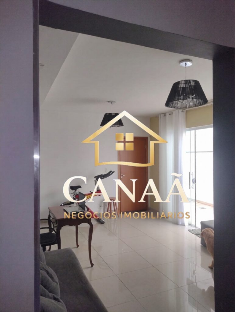 APARTAMENTO DE ÁREA PRIVATIVA BAIRRO NAZIA