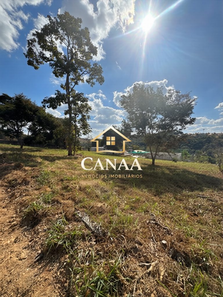 LOTE CONDOMINIO CHAMPAGNE