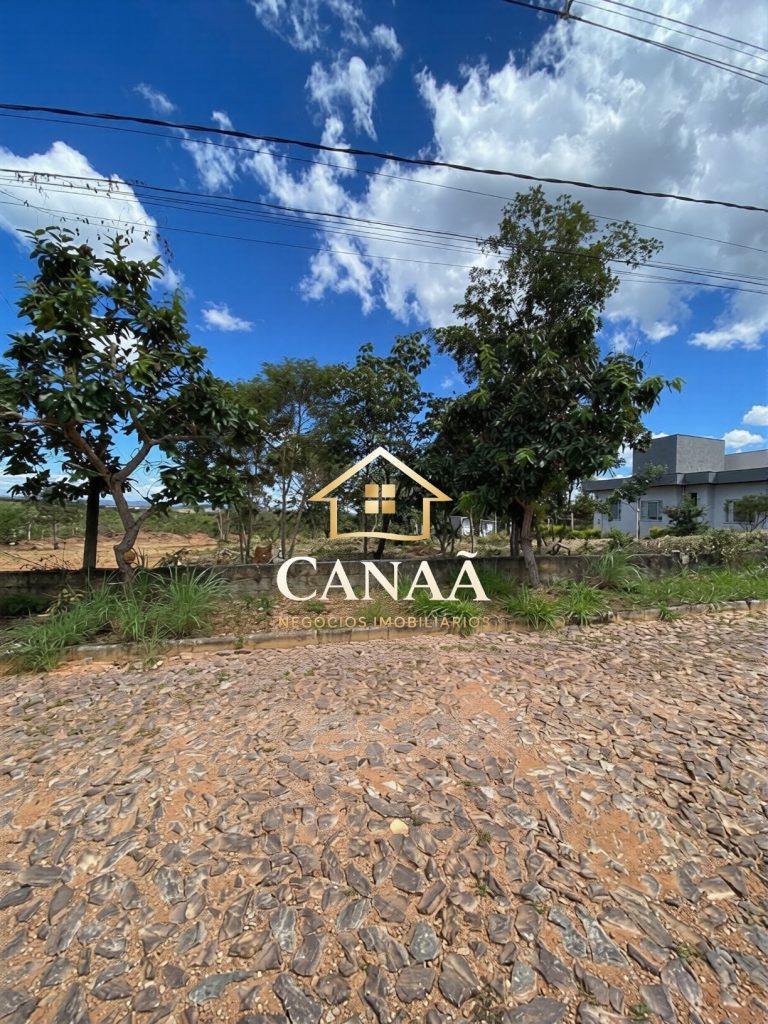 LOTE CONDOMINIO VALE DO LUAR