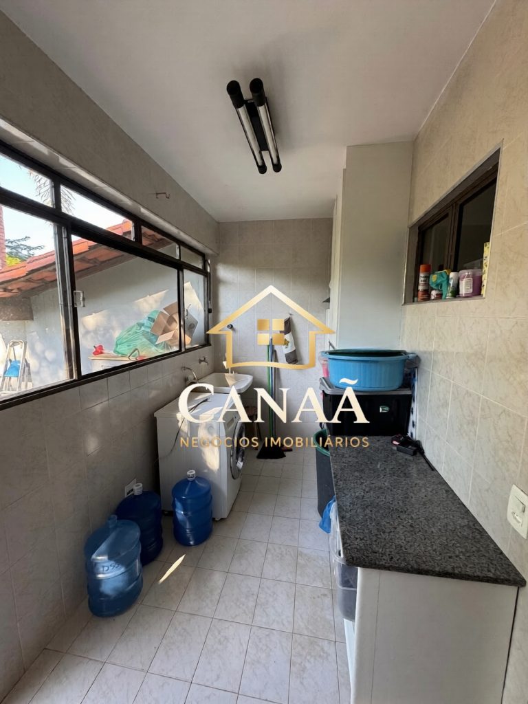 CASA CONDOMINIO AMENDOEIRAS