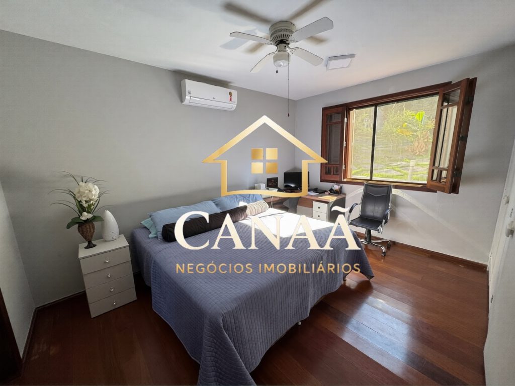 CASA CONDOMINIO AMENDOEIRAS