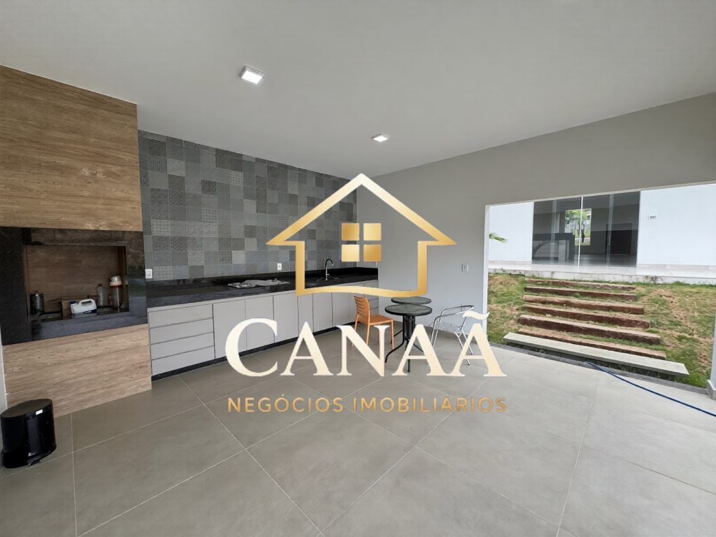 CASA CONDOMINIO VALE DO LUAR