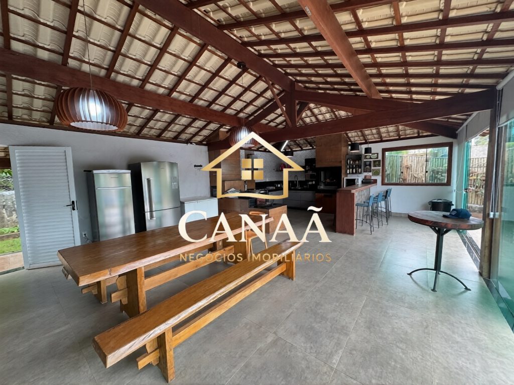 CASA CONDOMINIO VALE DO LUAR