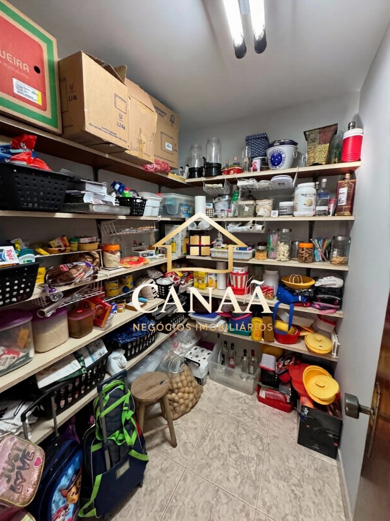 CASA CONDOMINIO AMENDOEIRAS