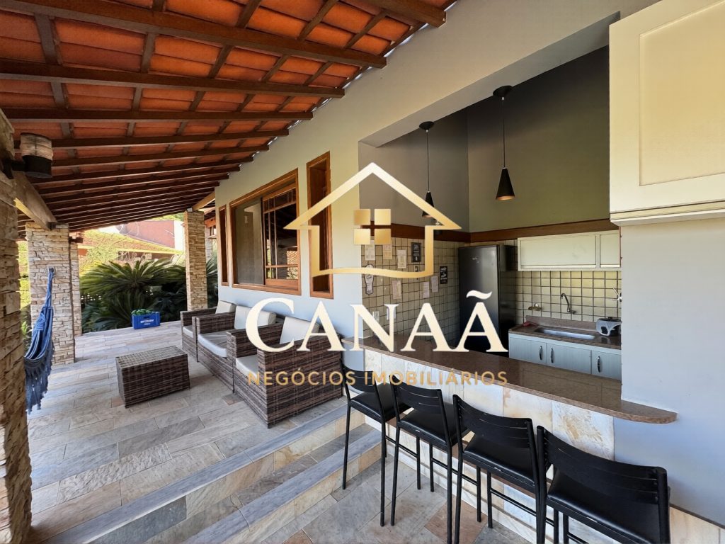 CASA CONDOMINIO AMENDOEIRAS