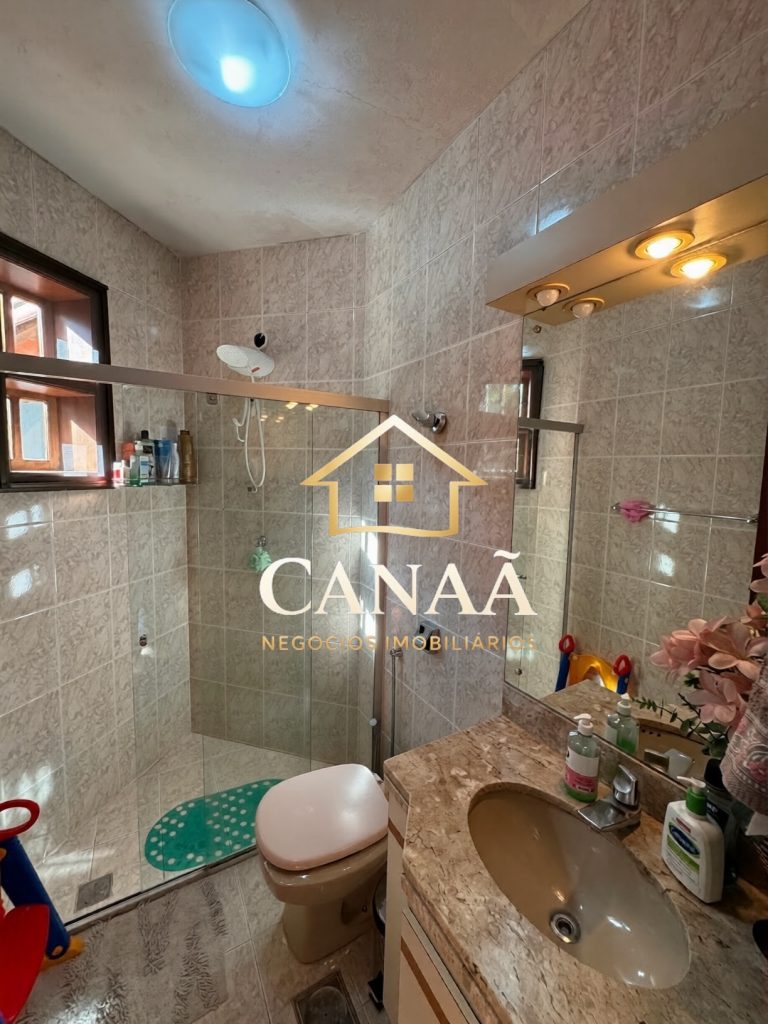 CASA CONDOMINIO AMENDOEIRAS