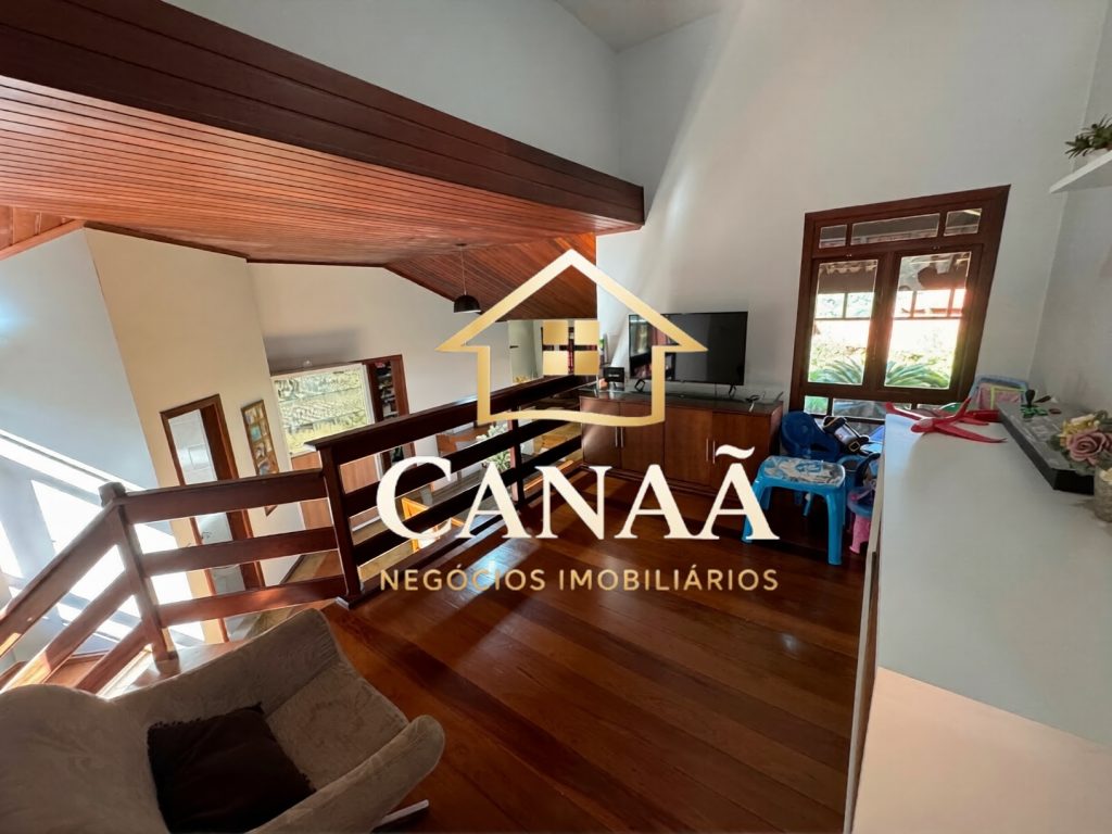 CASA CONDOMINIO AMENDOEIRAS