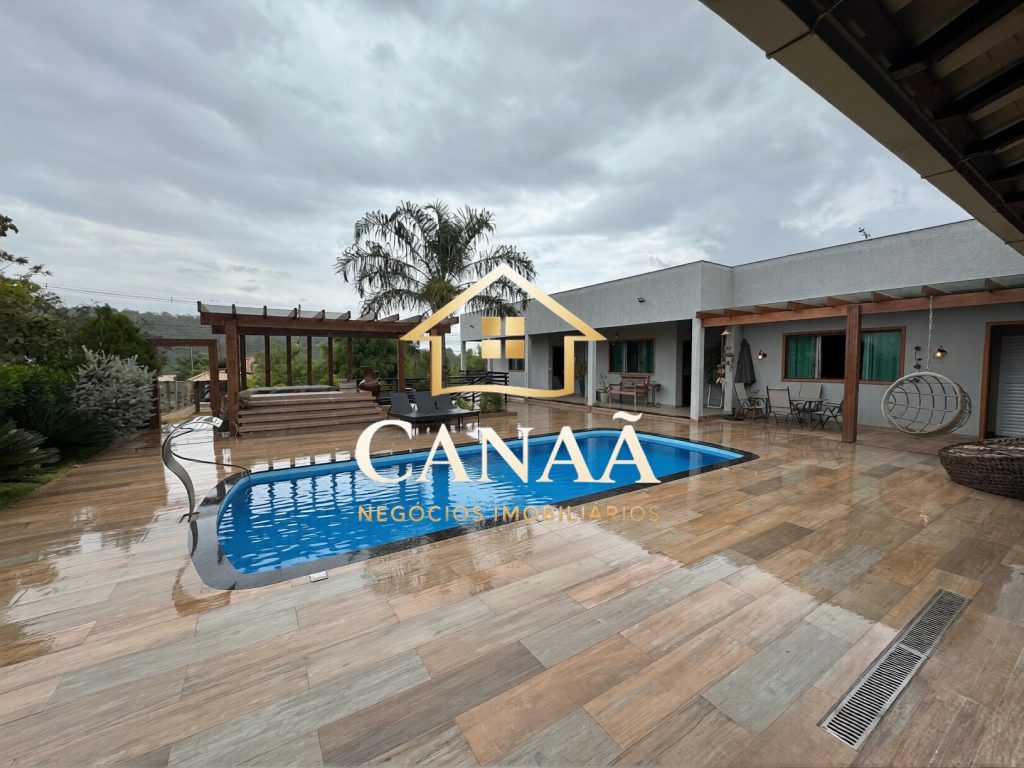 CASA CONDOMINIO VALE DO LUAR