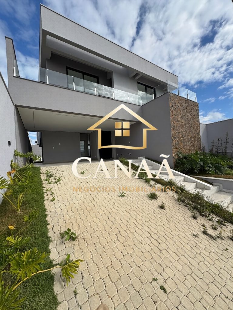 CASA 04 QUARTOS CONDOMINIO GOLDEN CLASS