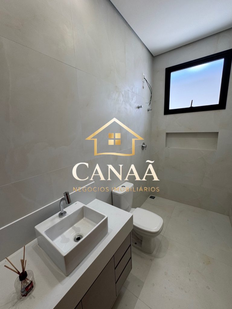 CASA 03 QUARTOS BAIRRO PORTAL SOL