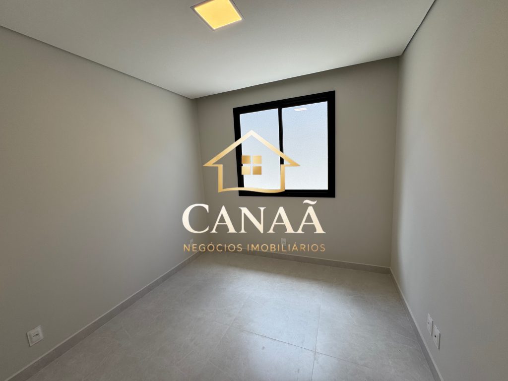 CASA 03 QUARTOS BAIRRO PORTAL SOL