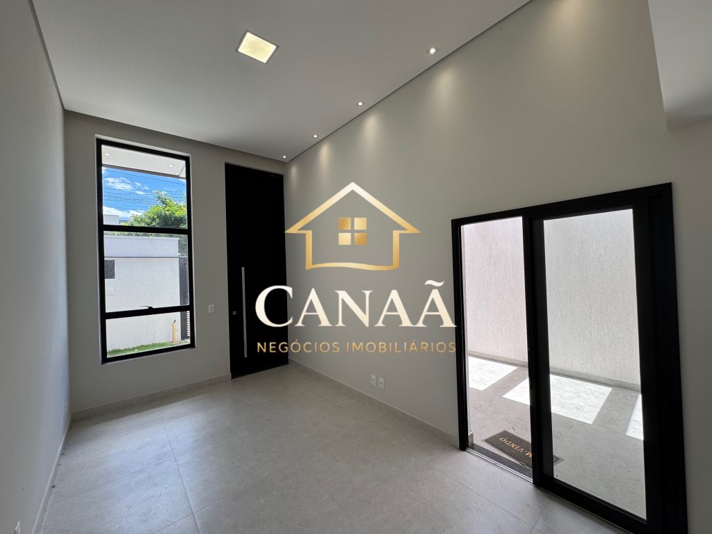 CASA 03 QUARTOS BAIRRO PORTAL SOL