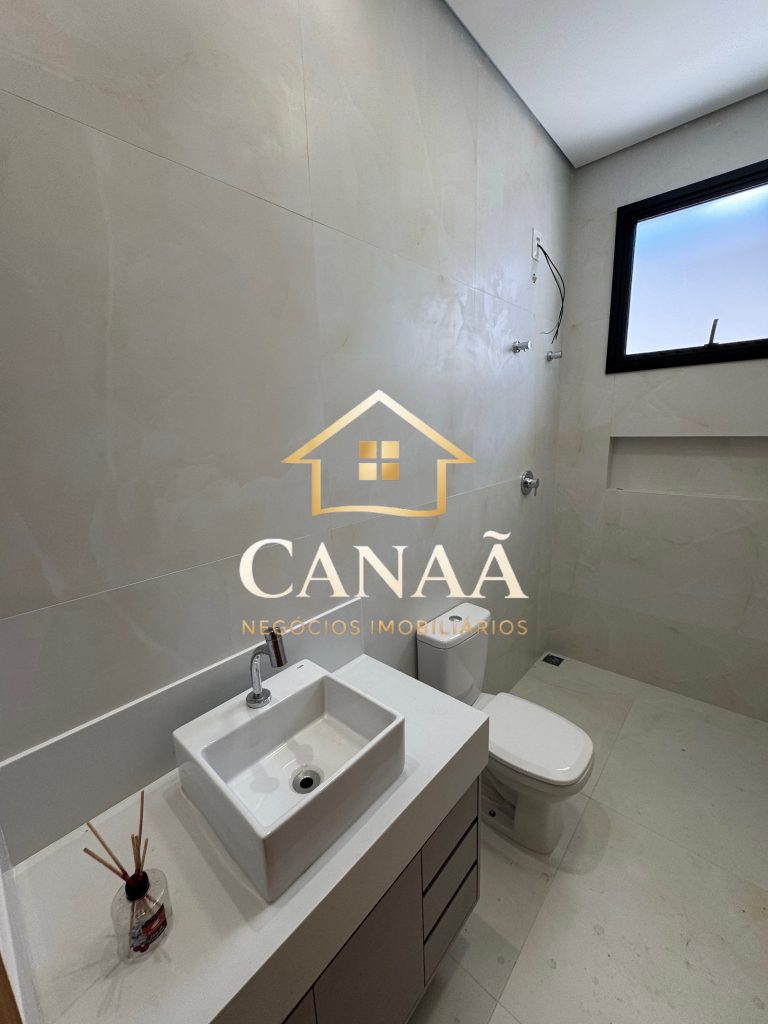 CASA 03 QUARTOS BAIRRO PORTAL SOL