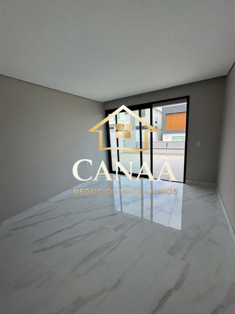 CASA 04 QUARTOS CONDOMINIO GOLDEN CLASS