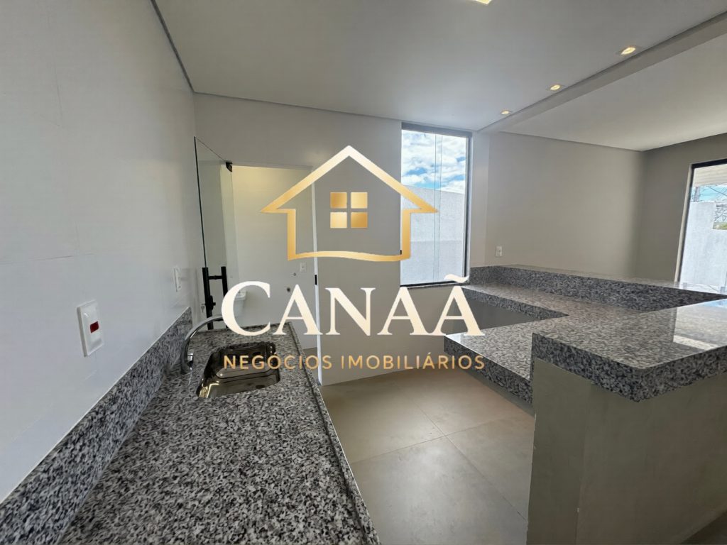 CASA BAIRRO LUNDCEIA